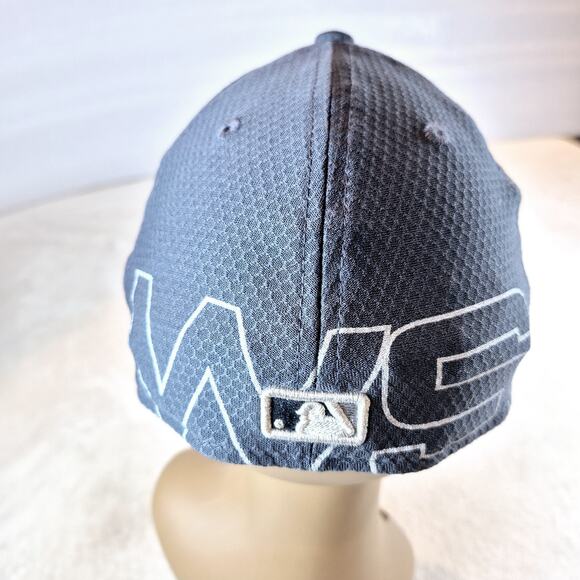 Boston Red Sox New Era 39Thirty 2018 World Series Champs Cap Hat OSFM - Picture 4 of 11